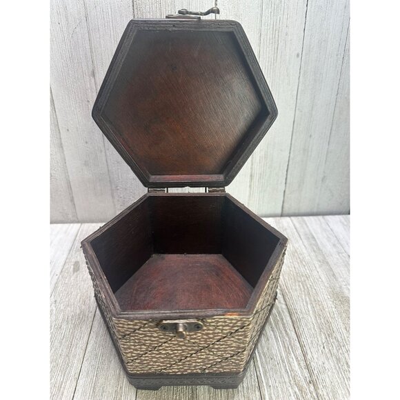 Vintage Wooden Storage Box Jewelry Keepsakes Hexagonal Shape Hinged Lid - Picture 5 of 12